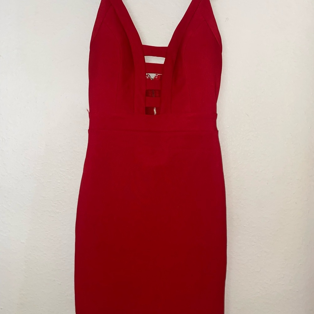 Chic Backless Red Dress